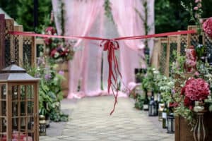 plant aisle decor