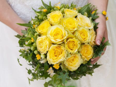 Yellow bride bouquet of roses
