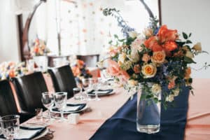 Beautiful Wedding Restaurant Flower Table Decoration
