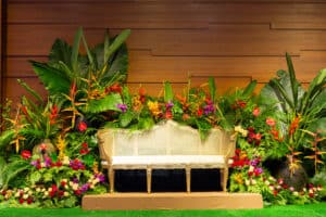 Beautiful flora Caribbean wedding decoration idea
